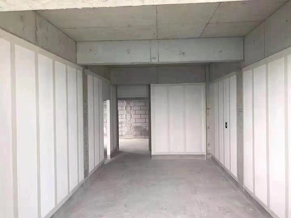 輕質隔墻板的施工條件是什么？